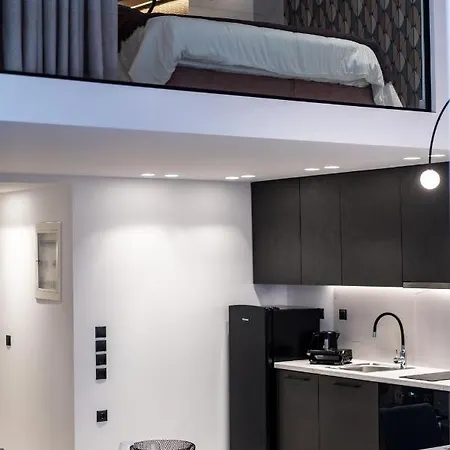 Living In Urban Chic Nauplia