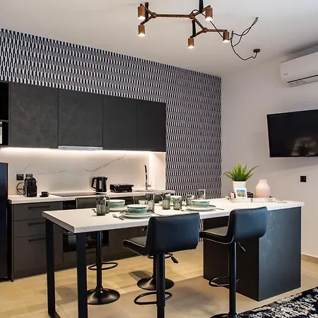 Living In Urban Chic Nauplia