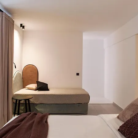 Apartman Living In Urban Chic *