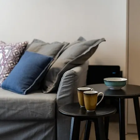 Living In Urban Chic