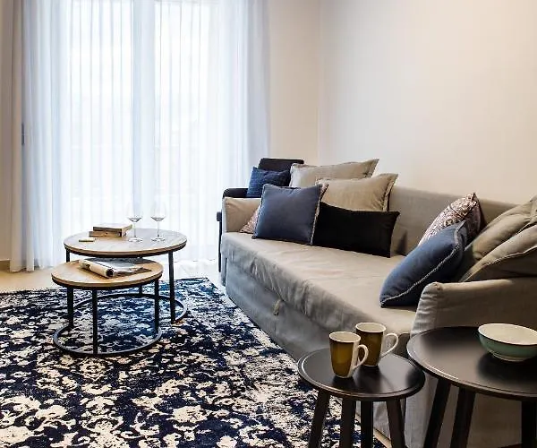 Living In Urban Chic * Nafplion