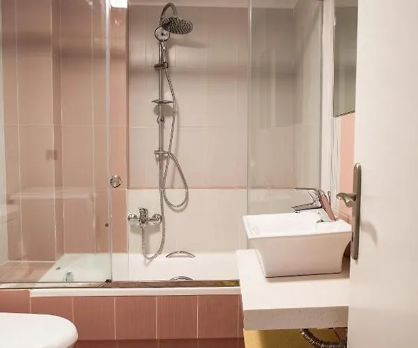 Living In Urban Chic *